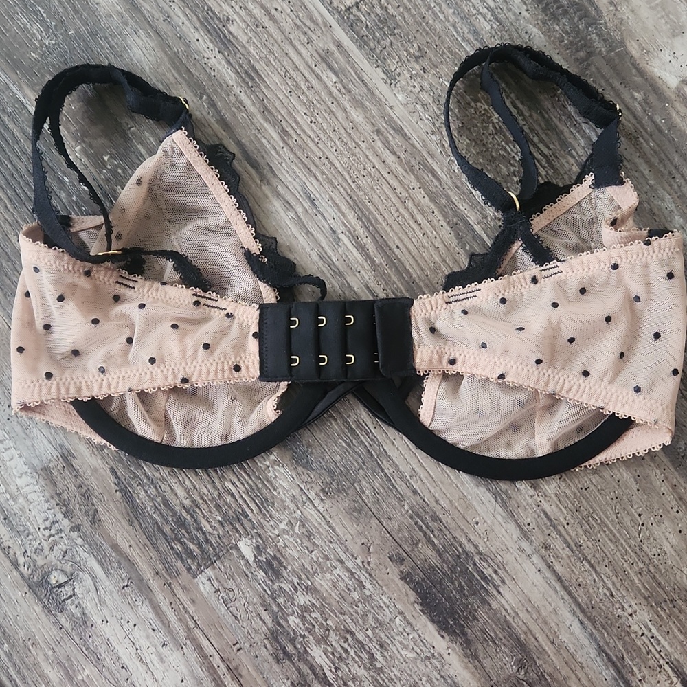 Victoria's Secret Sheer Nude and Black Lace Underwire Unlined Bra - 34D - Picture 2 of 3